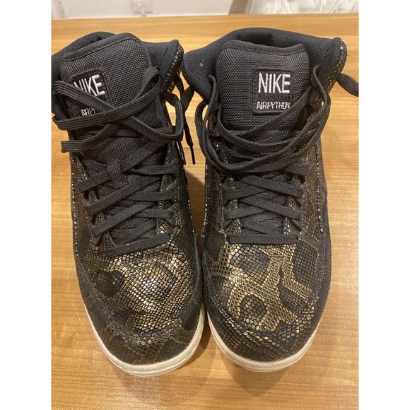 Nike Air Python Black and Gold Size 9 no box An official look at the “Python” Nike Book 1 set to be  main image 4